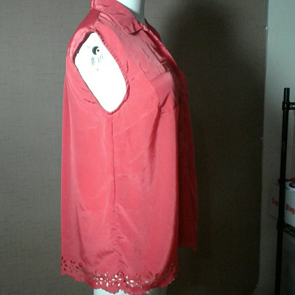 Top - Picture 3 of 4